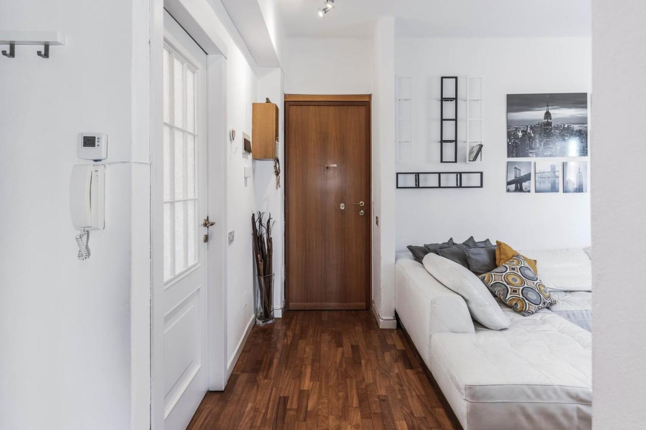 Casa Eleonora - Pavia - By Host4U Daire Dış mekan fotoğraf