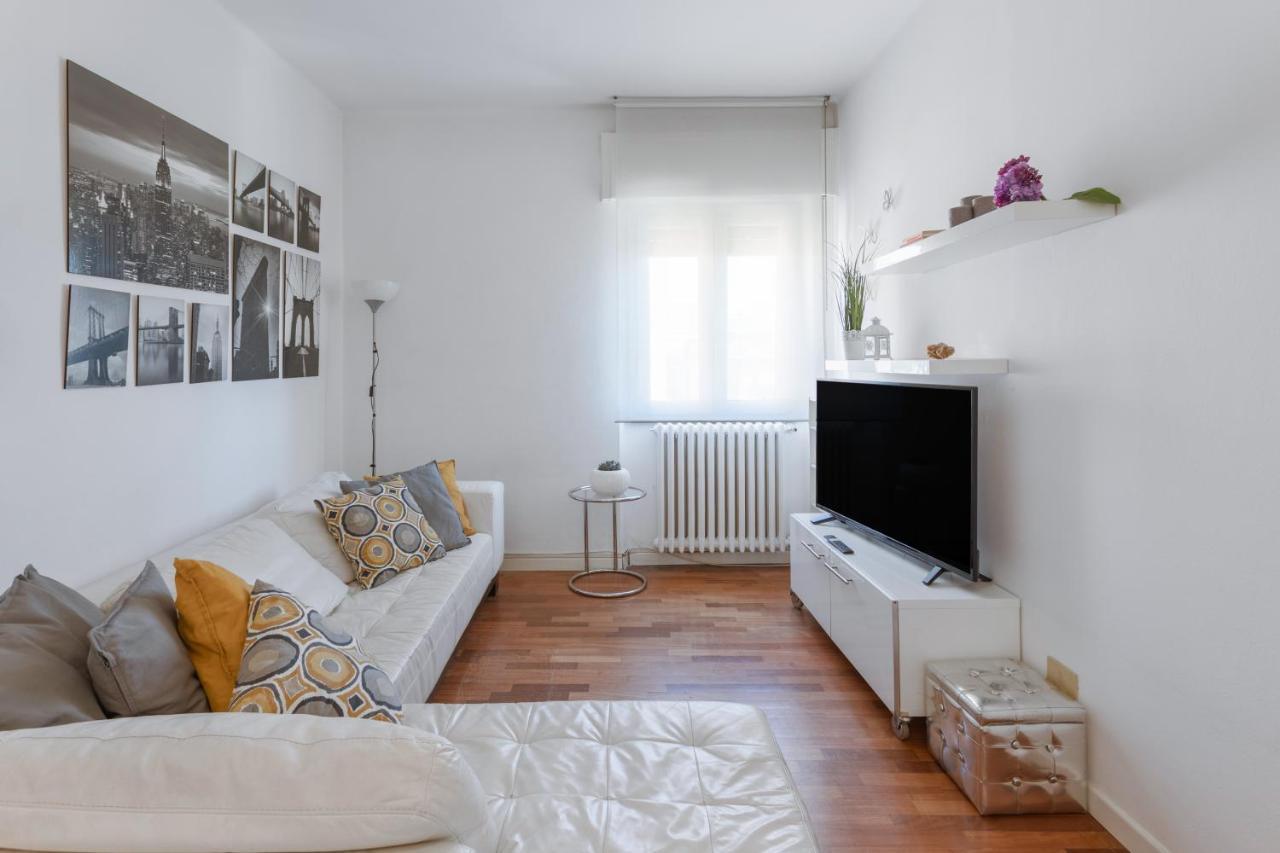 Casa Eleonora - Pavia - By Host4U Daire Dış mekan fotoğraf